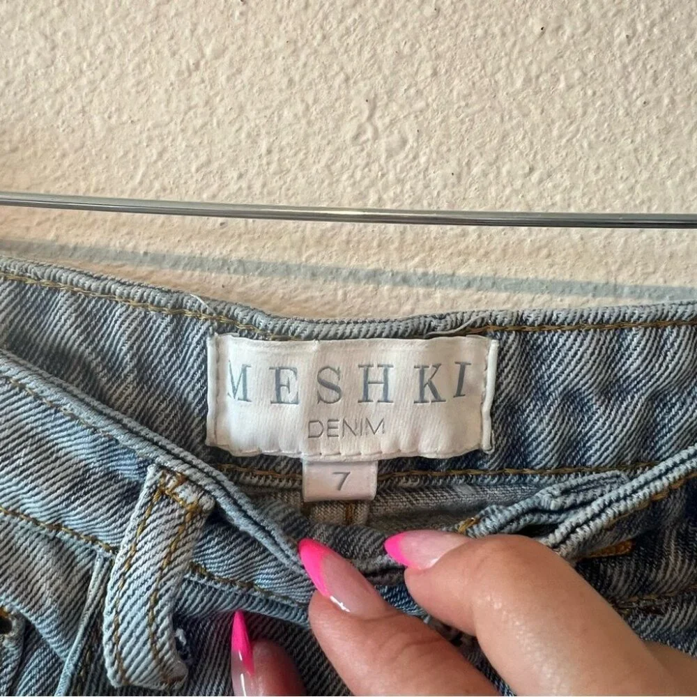 Meshki Light Denim Raw Hem Bermuda Boyfriend Shorts Size XS/S (AU 7) - Picture 6 of 6